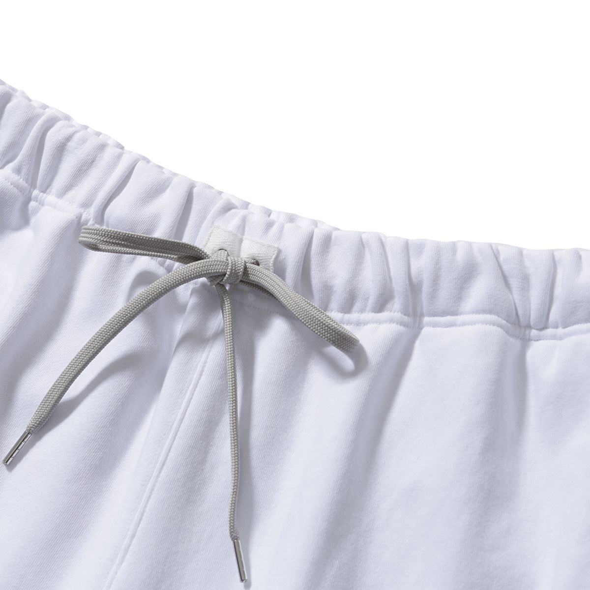 모이프(MOIF) [SS25] OVER MIL SWEAT SHORTS / FRESH CREAM