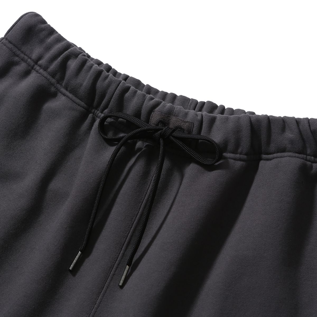 모이프(MOIF) [SS25] OVER MIL SWEAT SHORTS / CHARCOAL