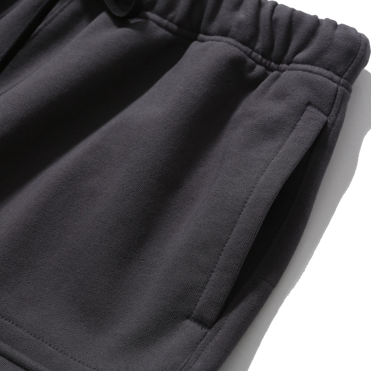 모이프(MOIF) [SS25] OVER MIL SWEAT SHORTS / CHARCOAL