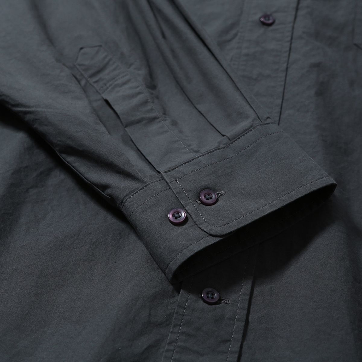 모이프(MOIF) [SS25] UNIFORM SHIRT / CHARCOAL