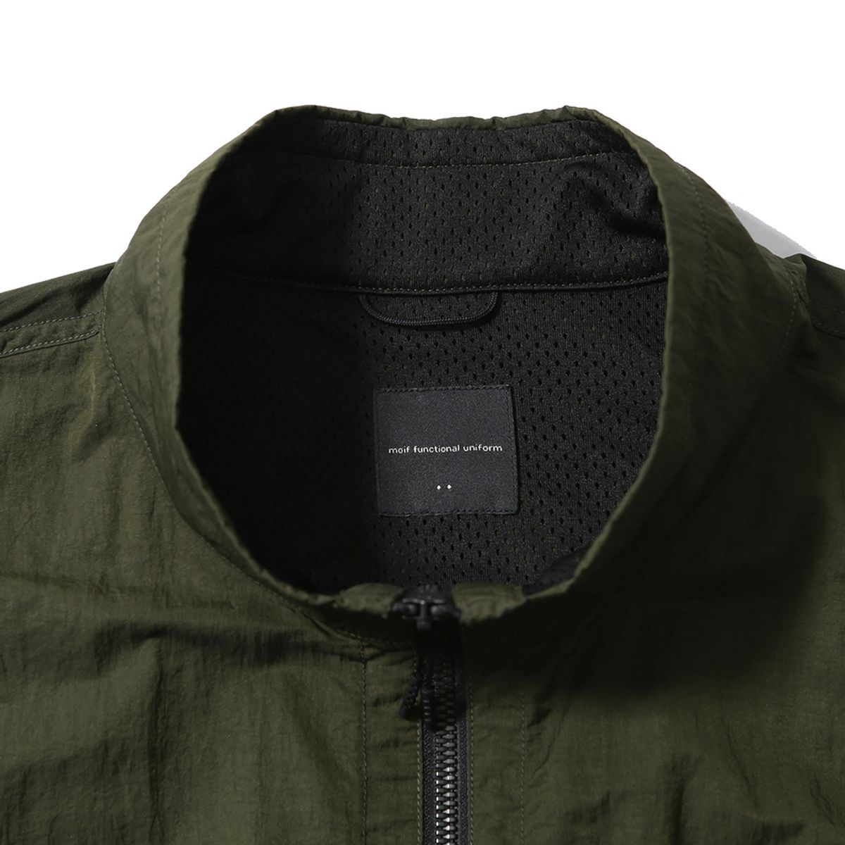 모이프(MOIF) [SS25] MULTI DEVICE VEST / OLIVE