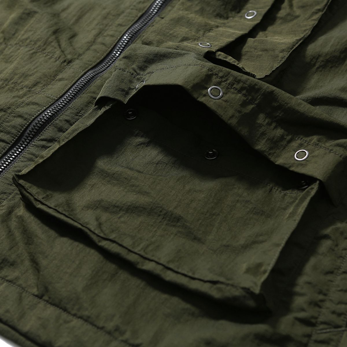 모이프(MOIF) [SS25] MULTI DEVICE VEST / OLIVE