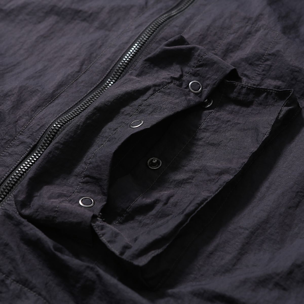 모이프(MOIF) [SS25] MULTI DEVICE VEST / CHARCOAL