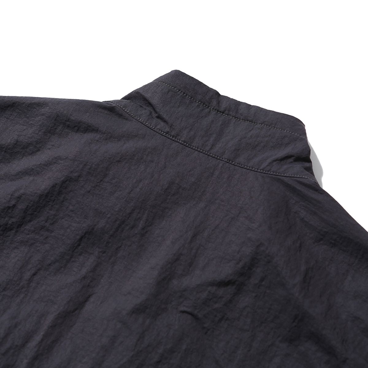 모이프(MOIF) [SS25] MULTI DEVICE VEST / CHARCOAL