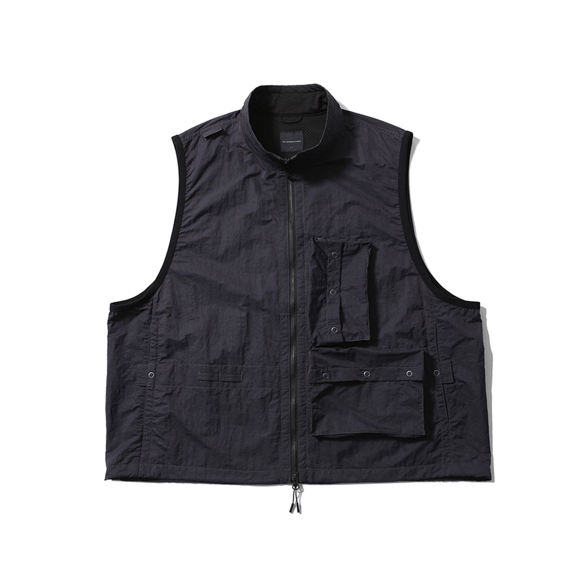 모이프(MOIF) [SS25] MULTI DEVICE VEST / CHARCOAL