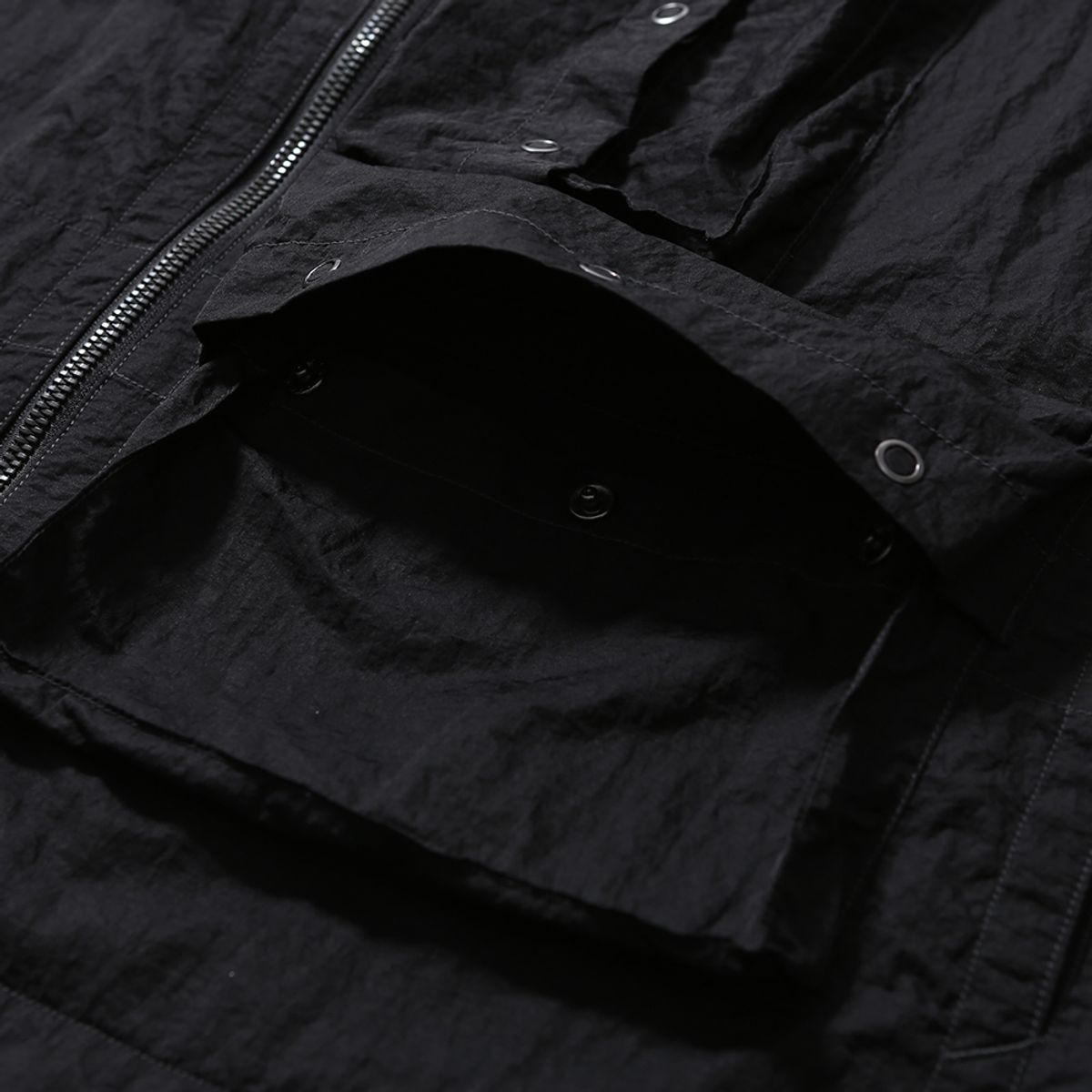 모이프(MOIF) [SS25] MULTI DEVICE VEST / BLACK