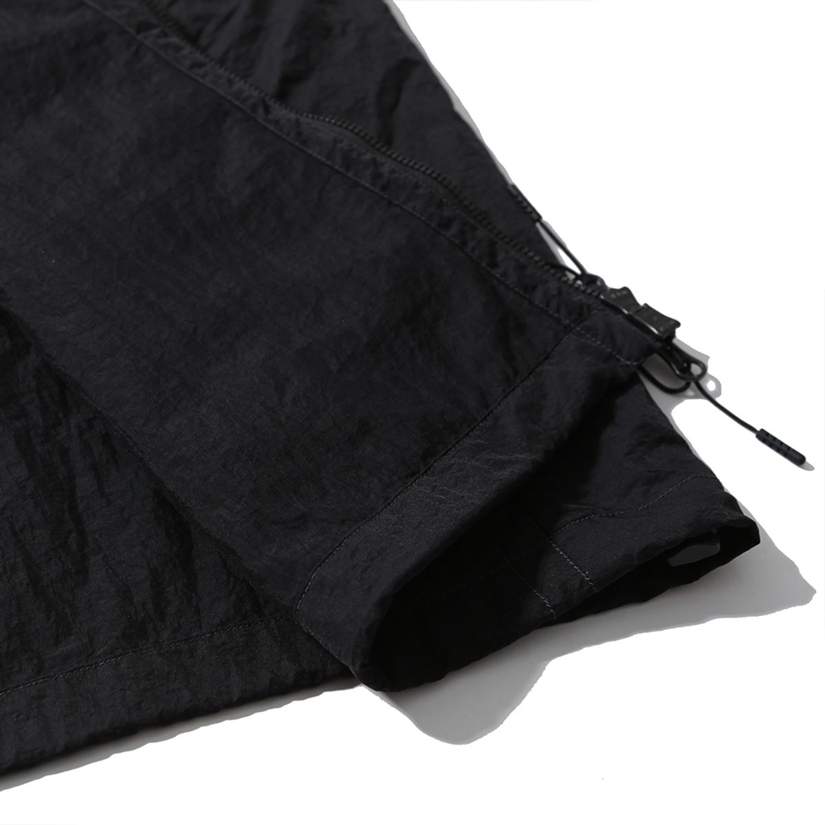 모이프(MOIF) [SS25] MULTI DEVICE VEST / BLACK