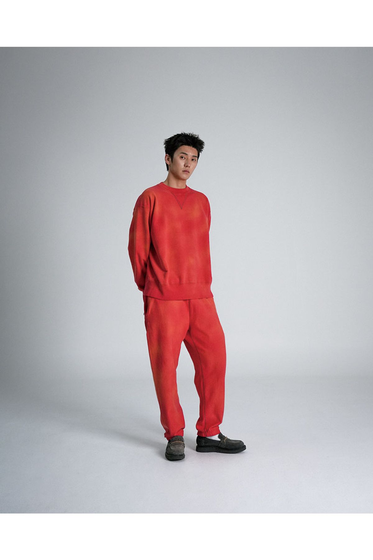 서지웨어(SURGE WEAR) V 거셋 스웻 셔츠 - 레드