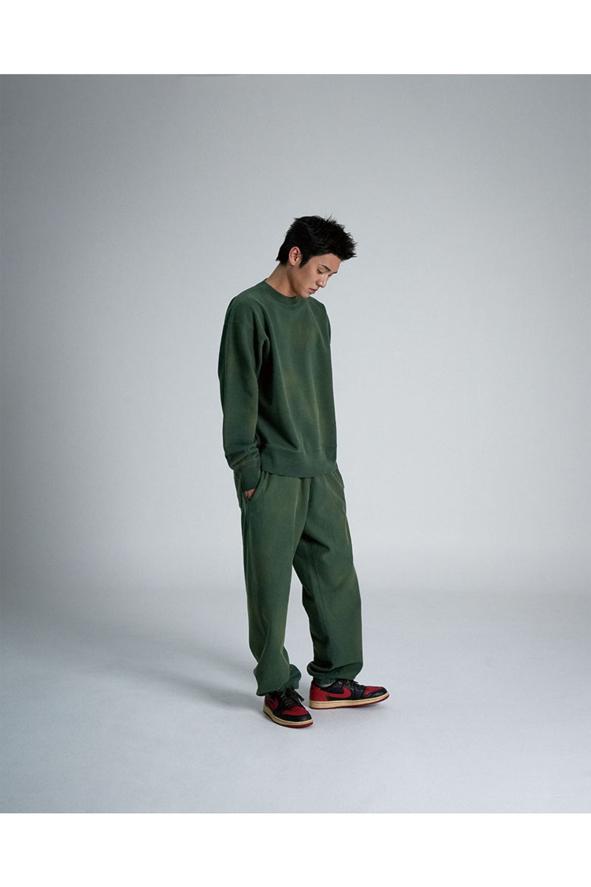서지웨어(SURGE WEAR) 스탠다드 스웻 셔츠 - 그린