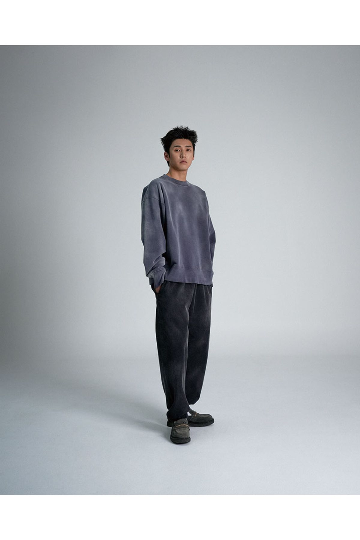 서지웨어(SURGE WEAR) 스탠다드 스웻 셔츠 - 네이비