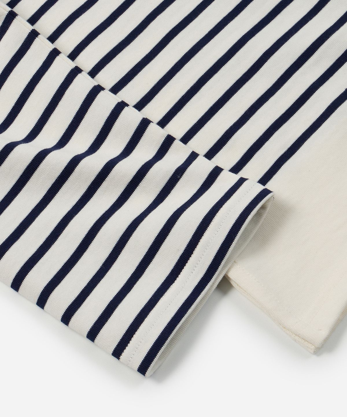 프리즘웍스(FRIZMWORKS) PATCH STRIPE BOAT NECK 004 _ IVORY