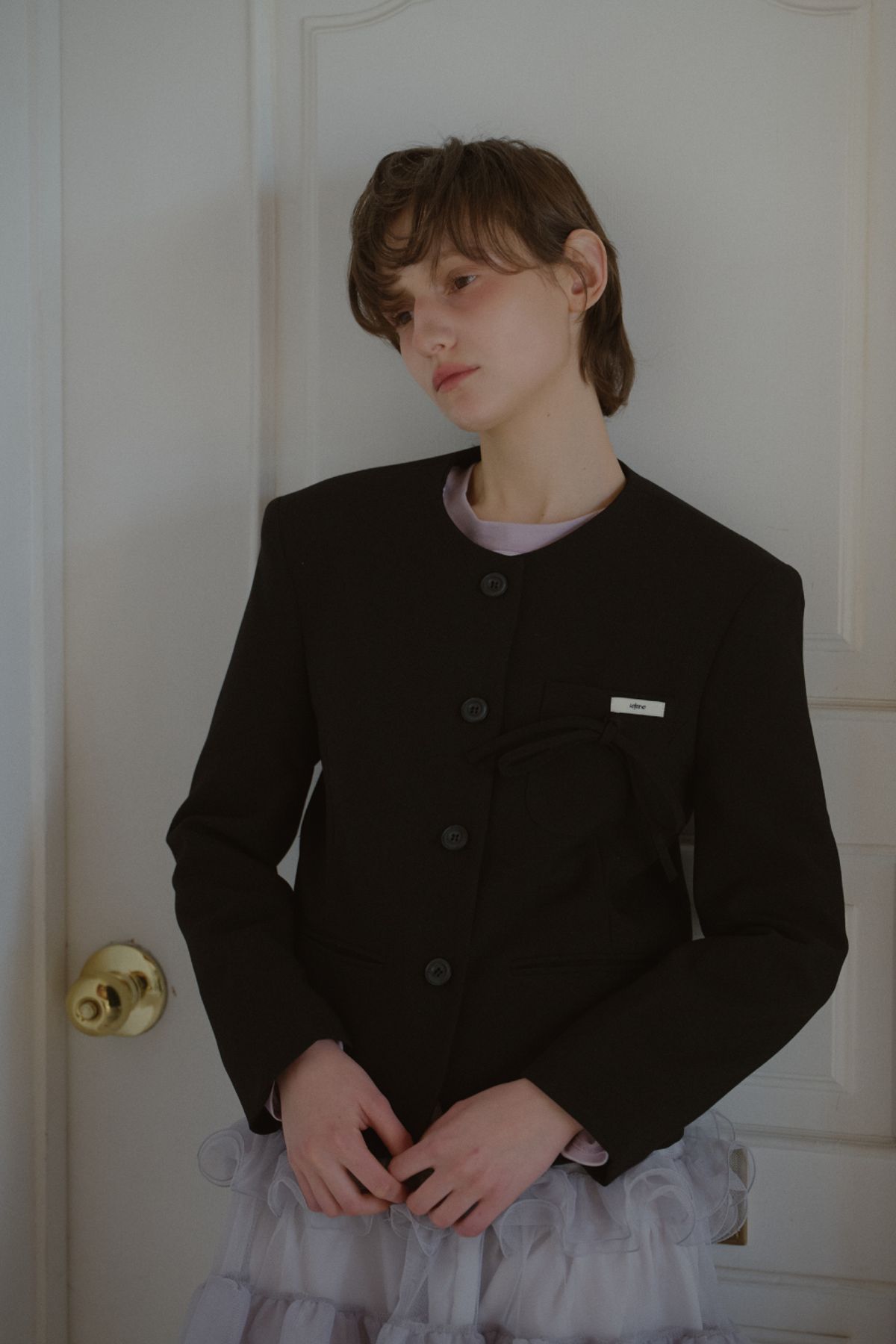 레터리(LETERIE) ROUND NECK RIBBON JACKET_BLACK