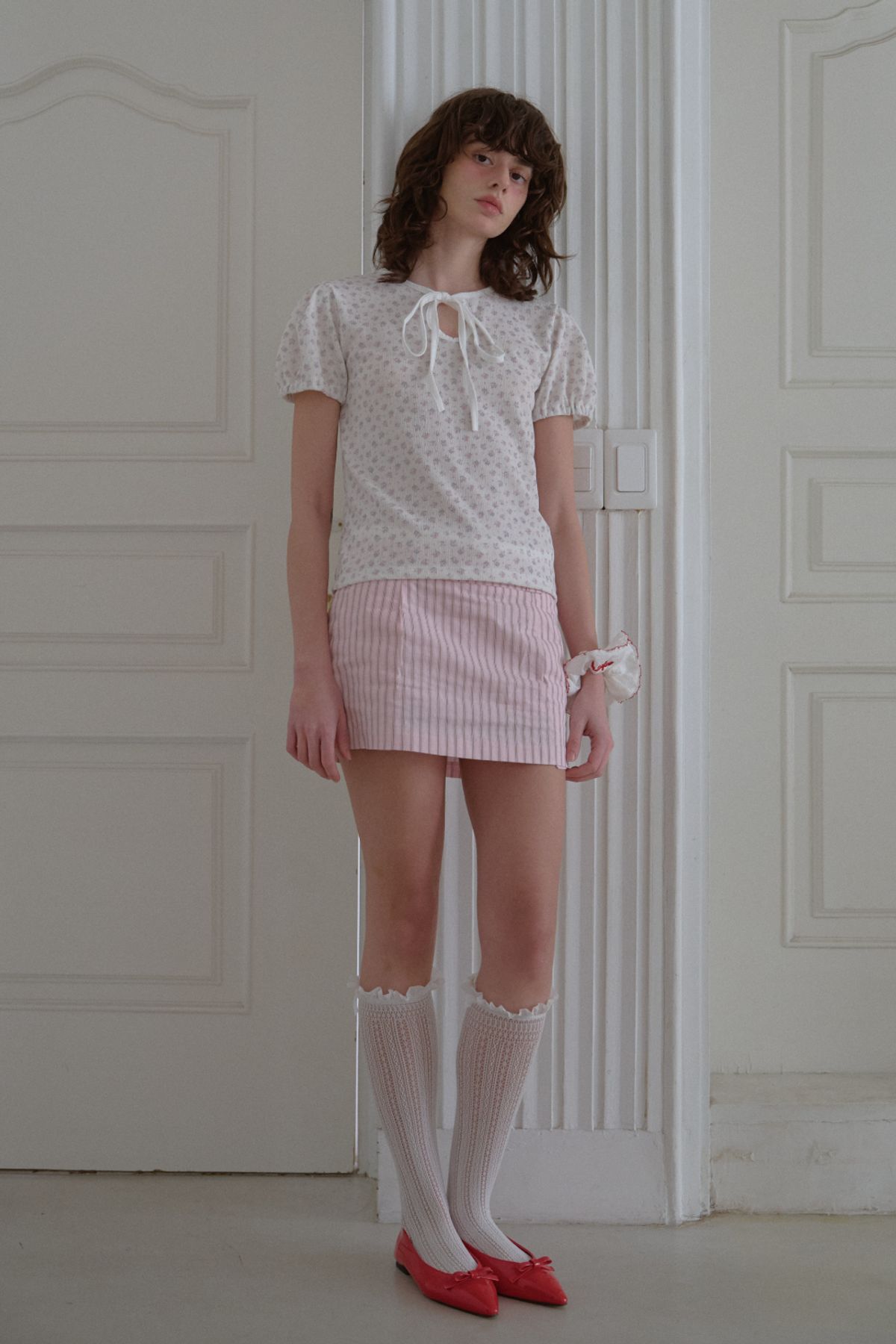 레터리(LETERIE) VINTAGE FLOWER RIBBON T-SHIRT_WHITE