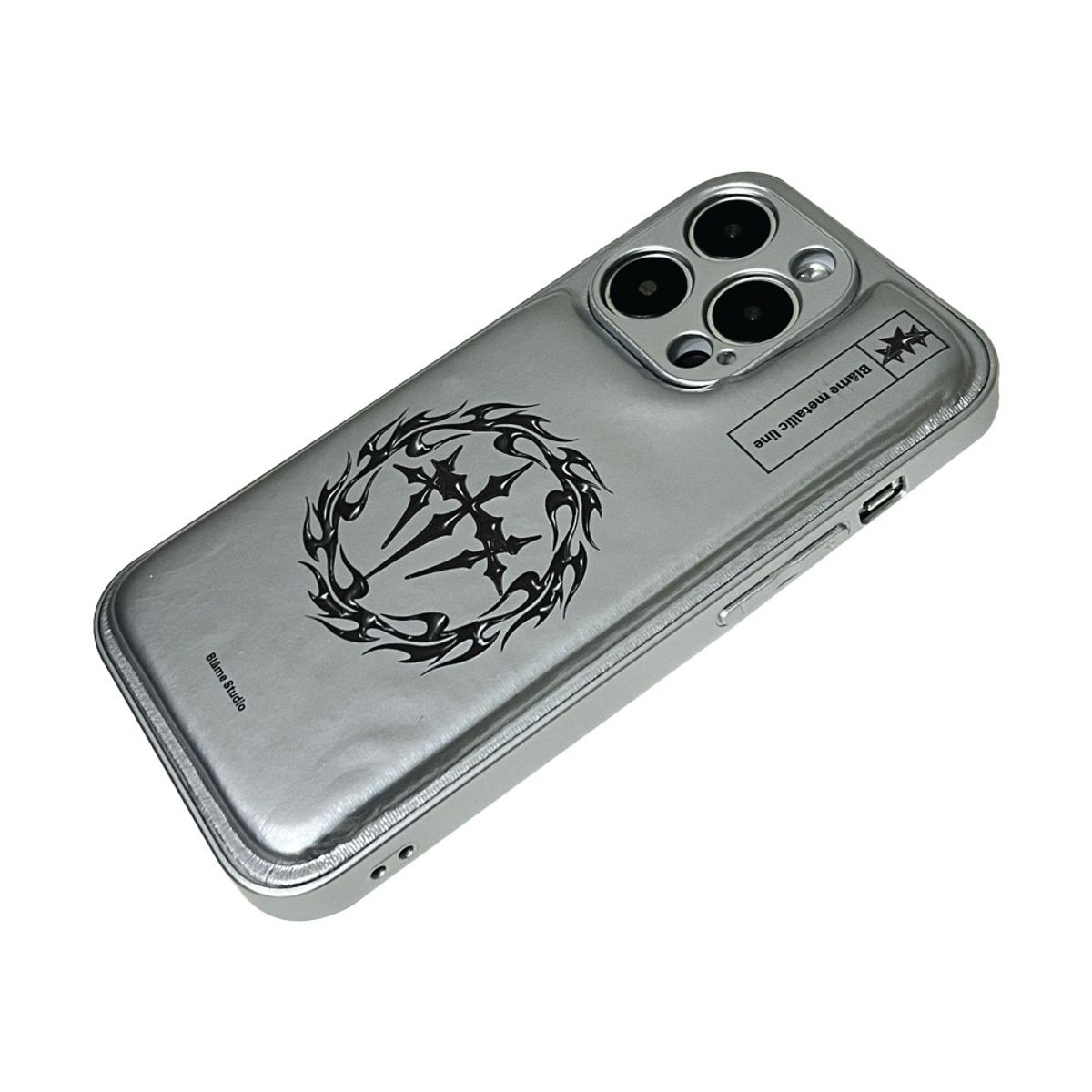 블레임 스튜디오(BLAMESTUDIO) metallic silver fluffy case