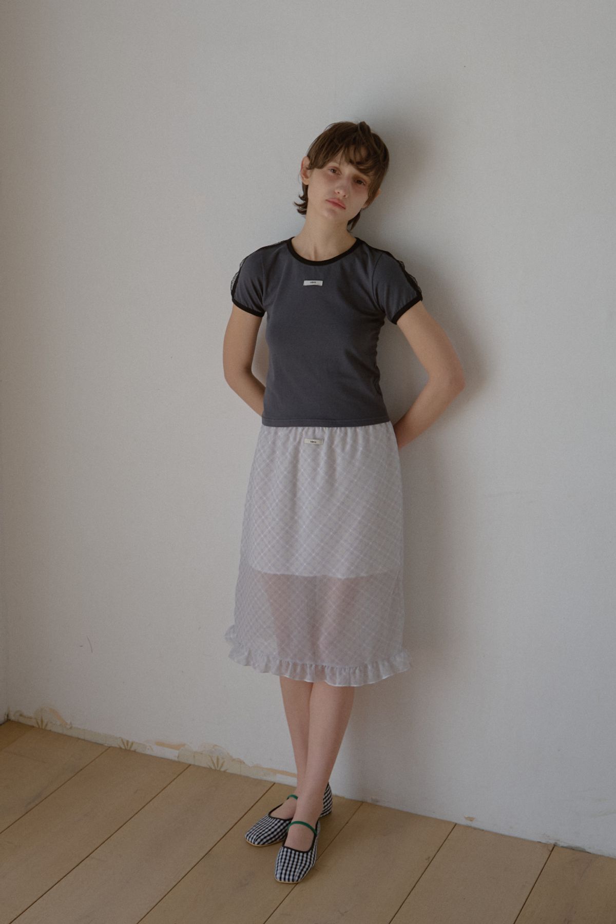 레터리(LETERIE) FRILL CHECK MIDI SKIRT_WHITE