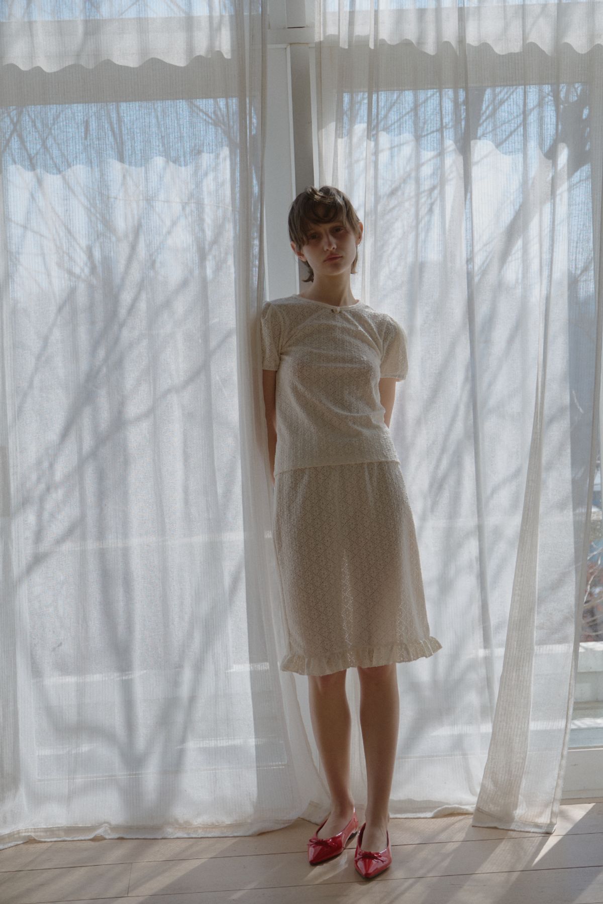 레터리(LETERIE) FLOWER FRILL MIDI SKIRT_IVORY