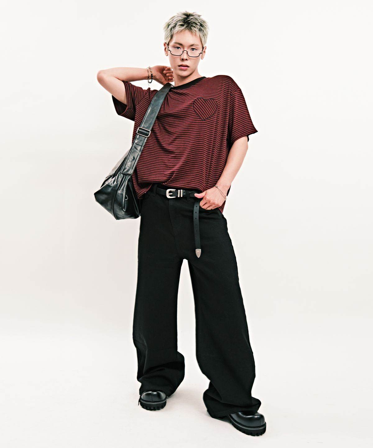 디더블유에스이(DWSE) 원웨이 워싱 와이드 데님 팬츠(블랙)