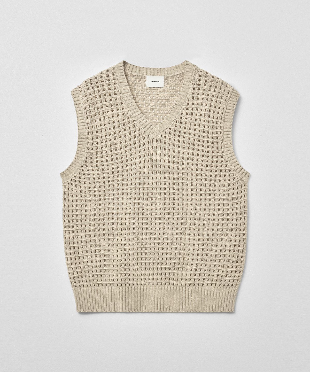 몽돌(MONGDOL) 펀칭 브이넥 니트 베스트 베이지 MDKT106BEIGE