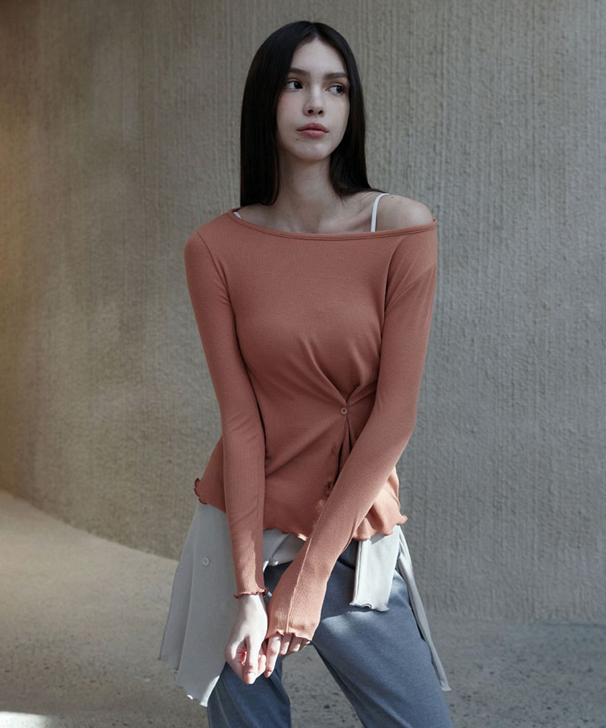 데비웨어(DEVIWEAR) 더블버튼 랩 롱슬리브 DEVI-T0124-캐럿