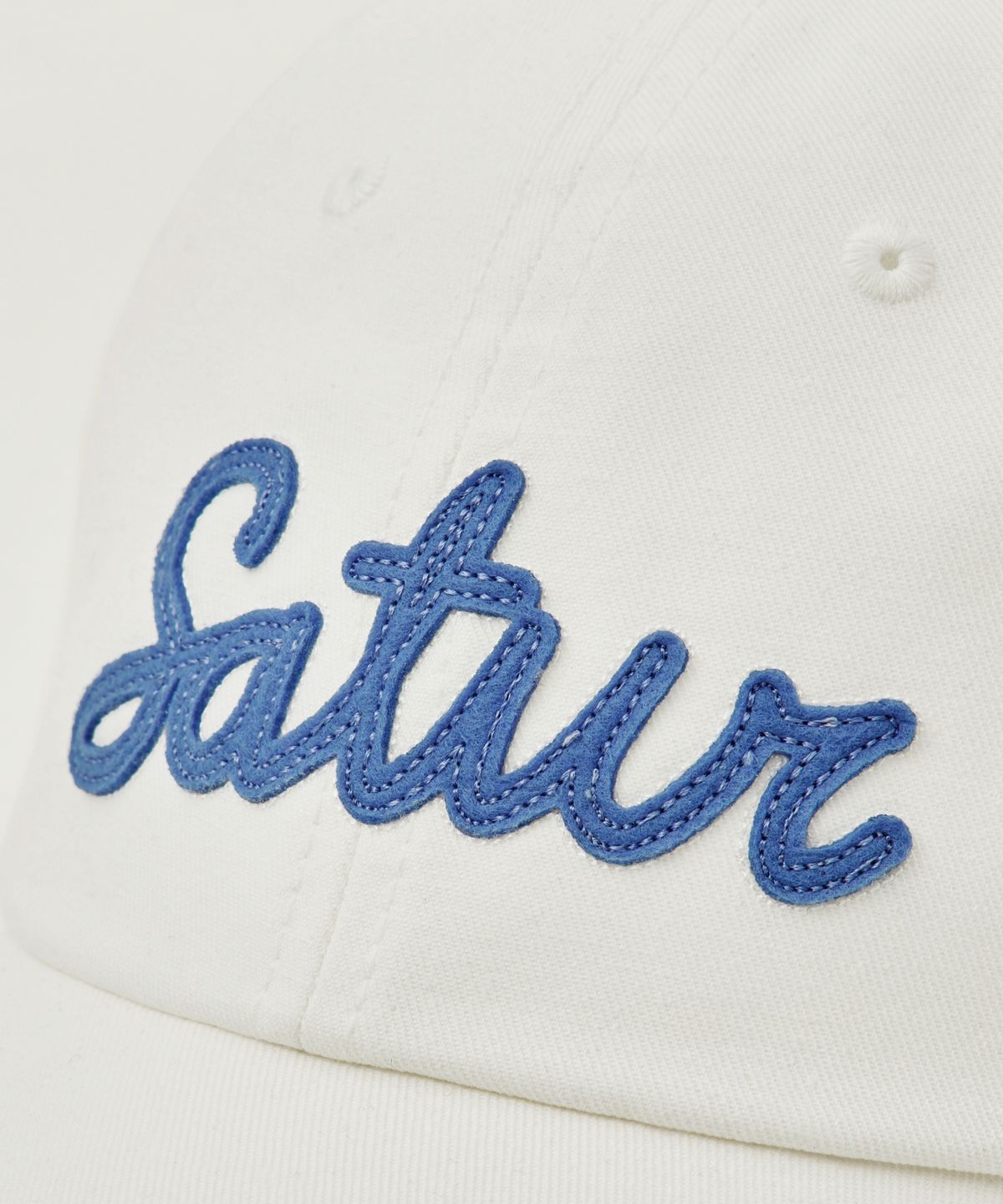 세터(SATUR) 빈티지 캐쥬얼 아플리케 볼캡 화이트