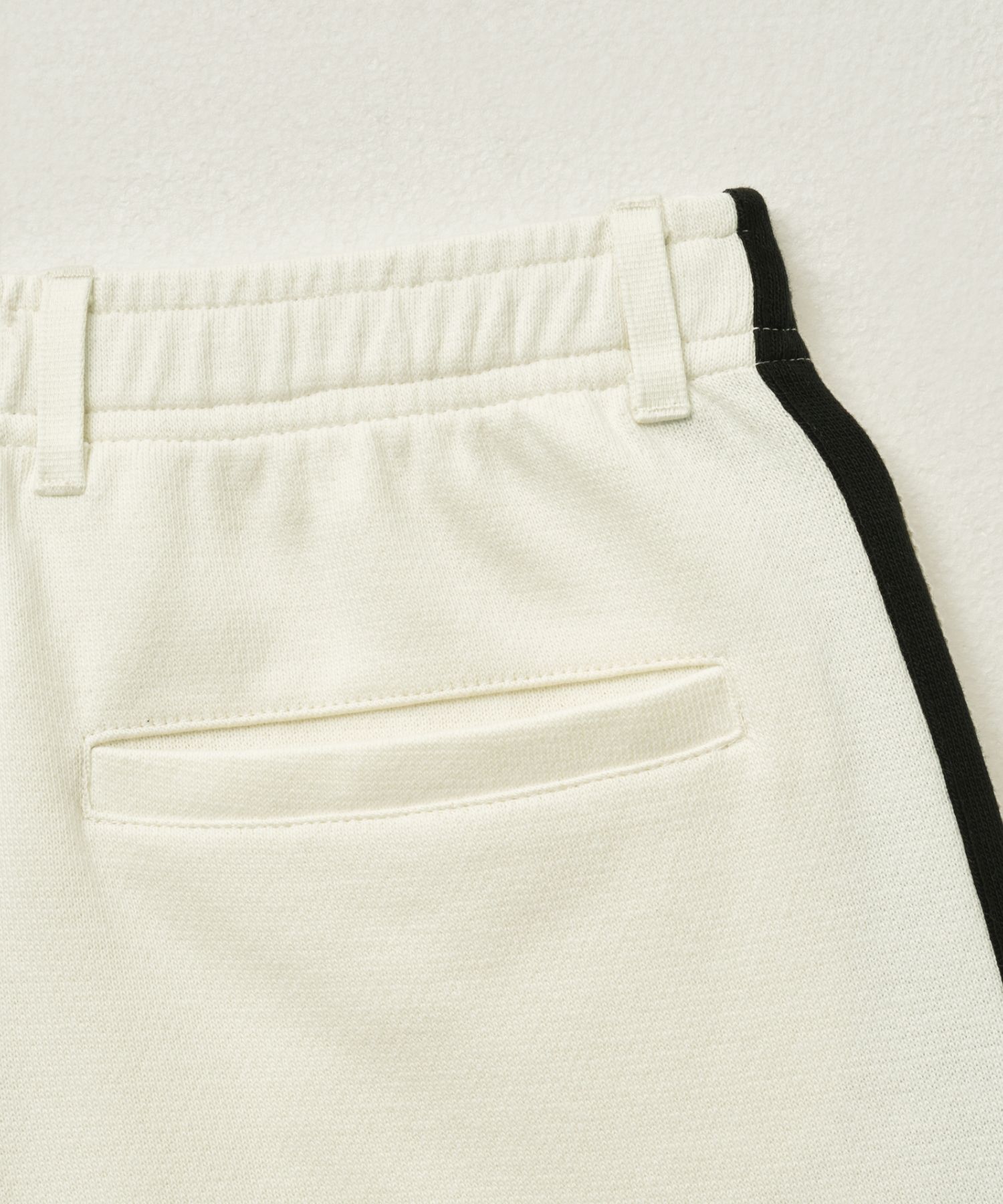 MUSINSA | SATUR (W) Lawton All Day Track Shorts Art Black