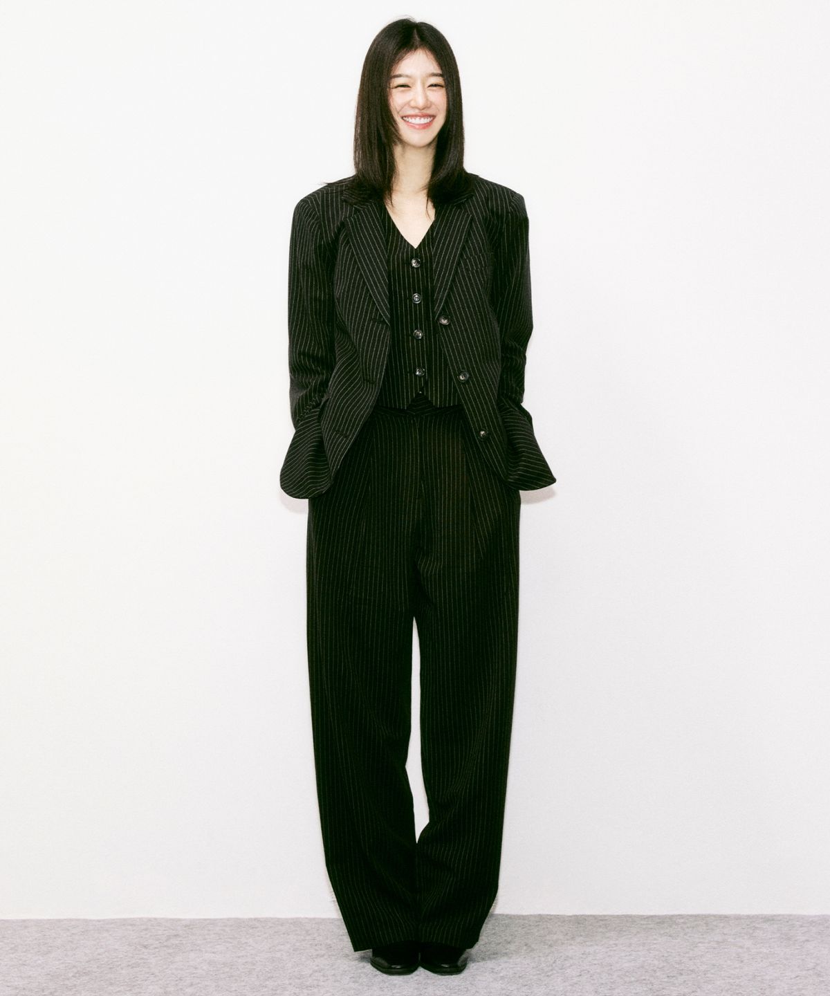 닉앤니콜(NICK&NICOLE) TAILORED STRIPE SUIT SET UP_BLACK