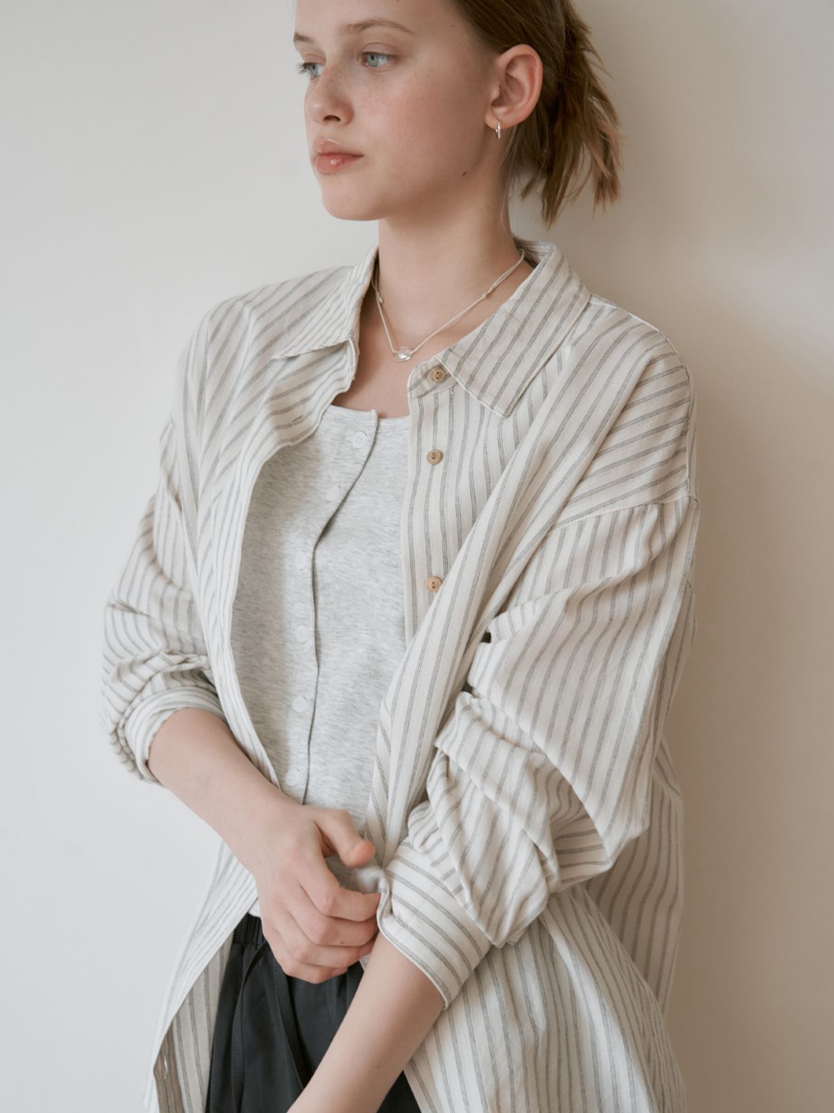 더미튼(THEMITTEN) [2nd] Clay overfit shirt (black stripe)