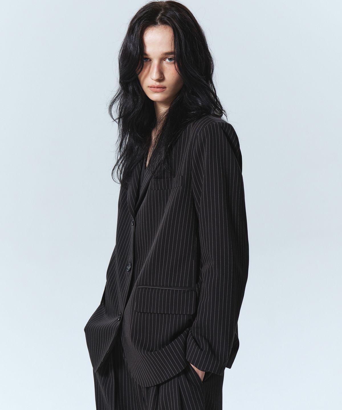 닉앤니콜(NICK&NICOLE) TAILORED STRIPE SINGLE JACKET_BLACK