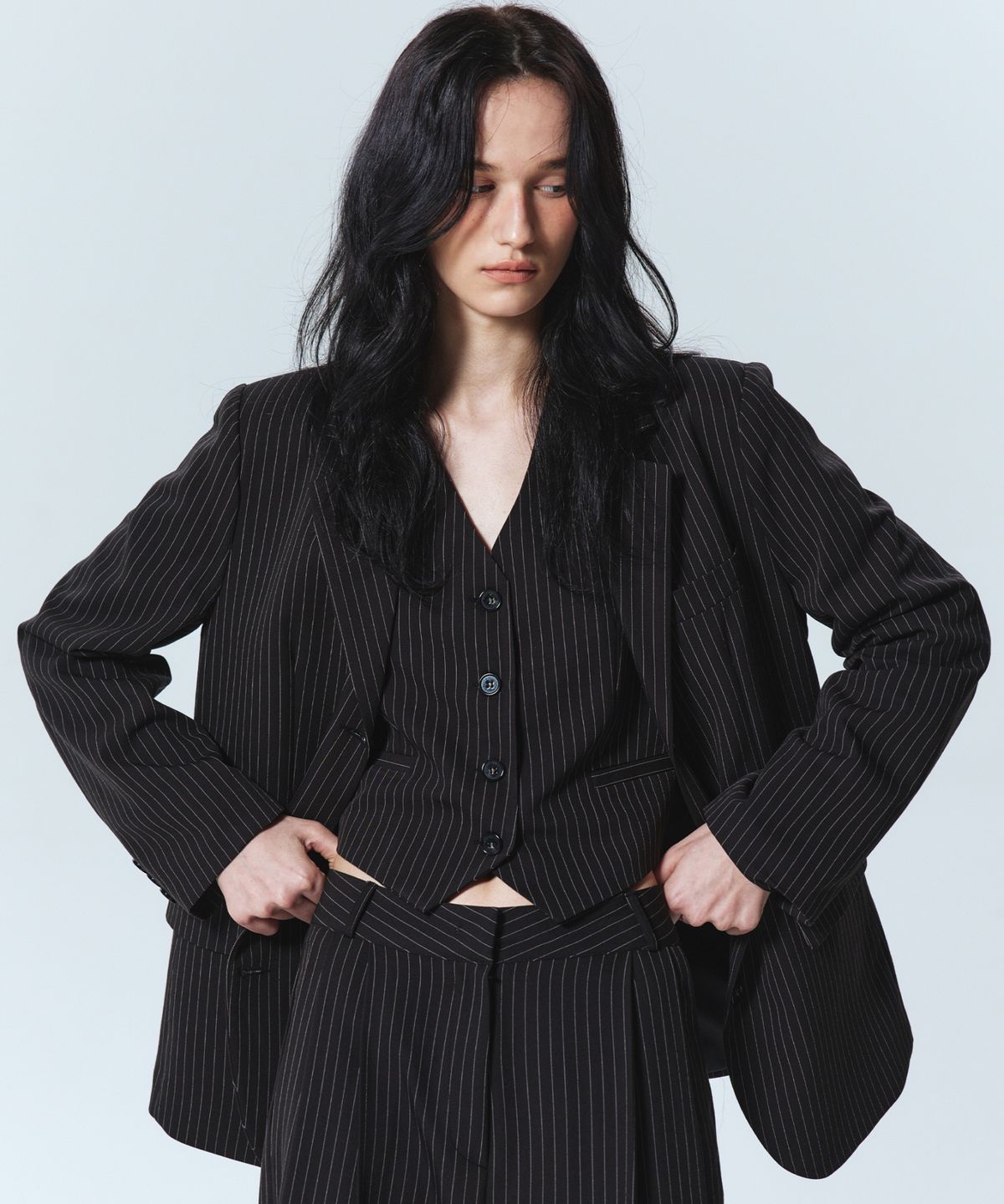 닉앤니콜(NICK&NICOLE) TAILORED STRIPE SINGLE JACKET_BLACK
