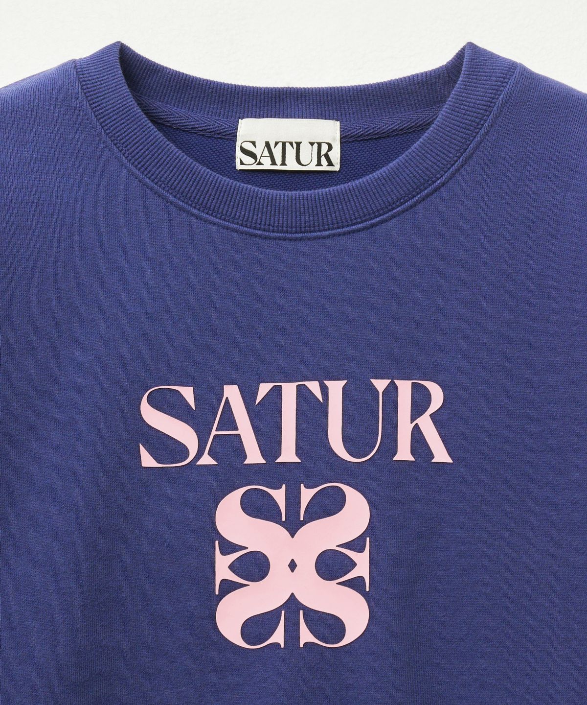 세터(SATUR) (W) 아페로 볼륨 슬리브 크롭 스웨트셔츠 퍼플