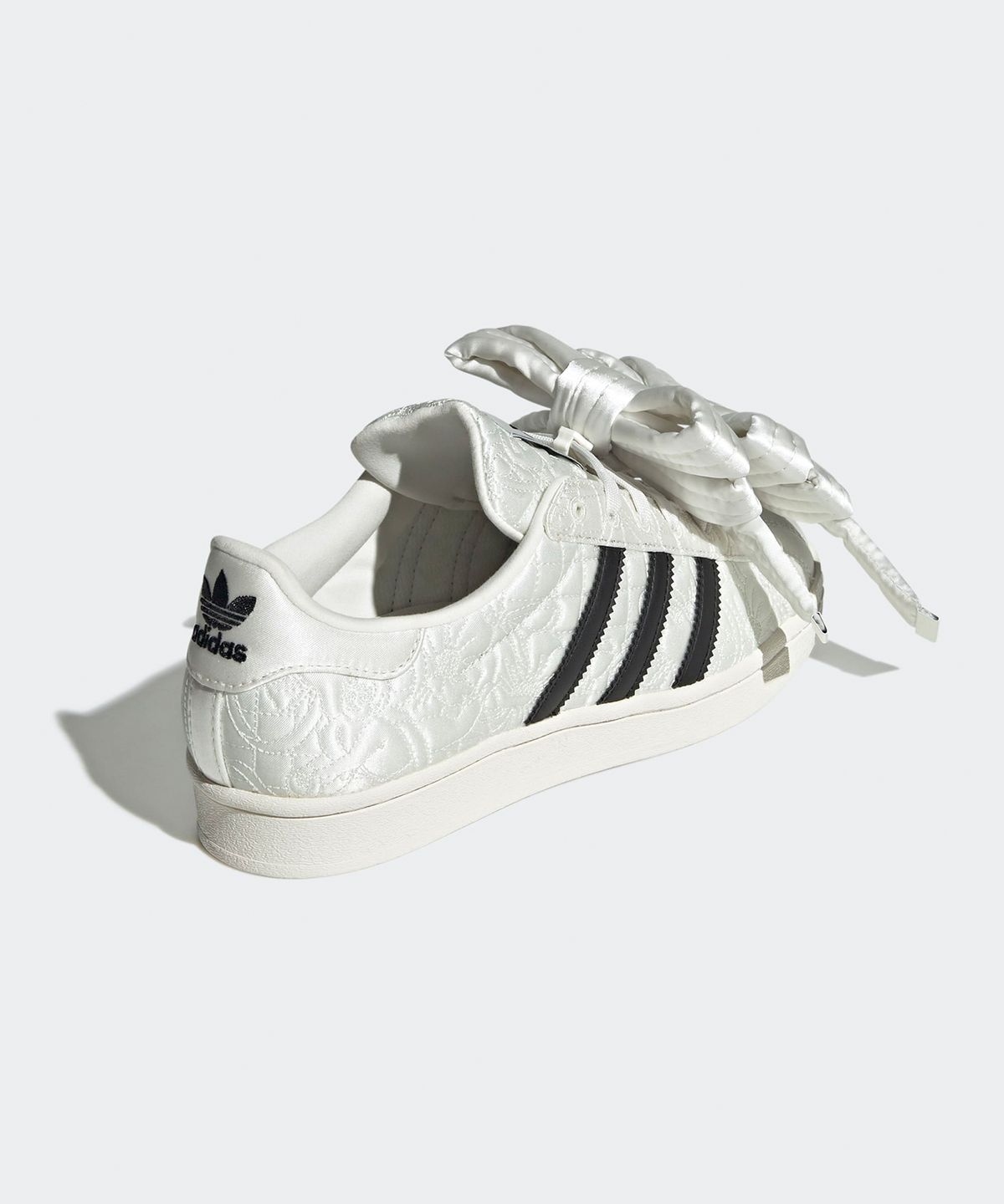 아디다스(ADIDAS) 아디다스 X 캐롤라인 후 슈퍼스타 - 화이트 / JQ4305