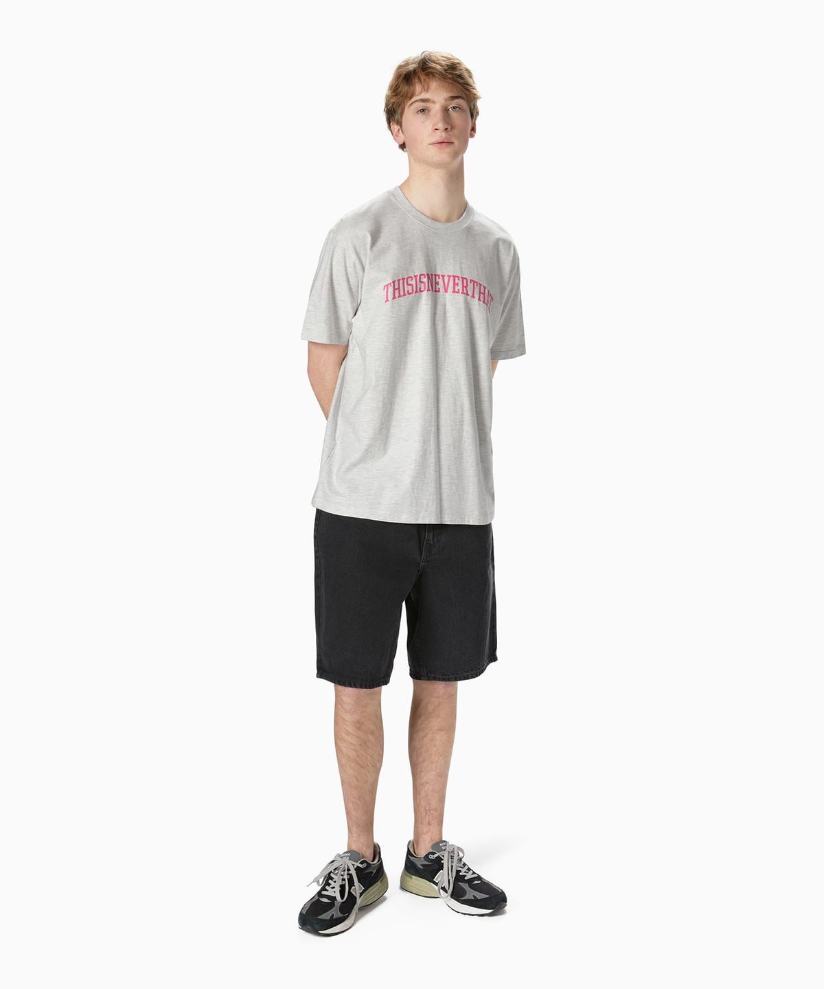 디스이즈네버댓(THISISNEVERTHAT) Arch-Logo Tee Oatmeal