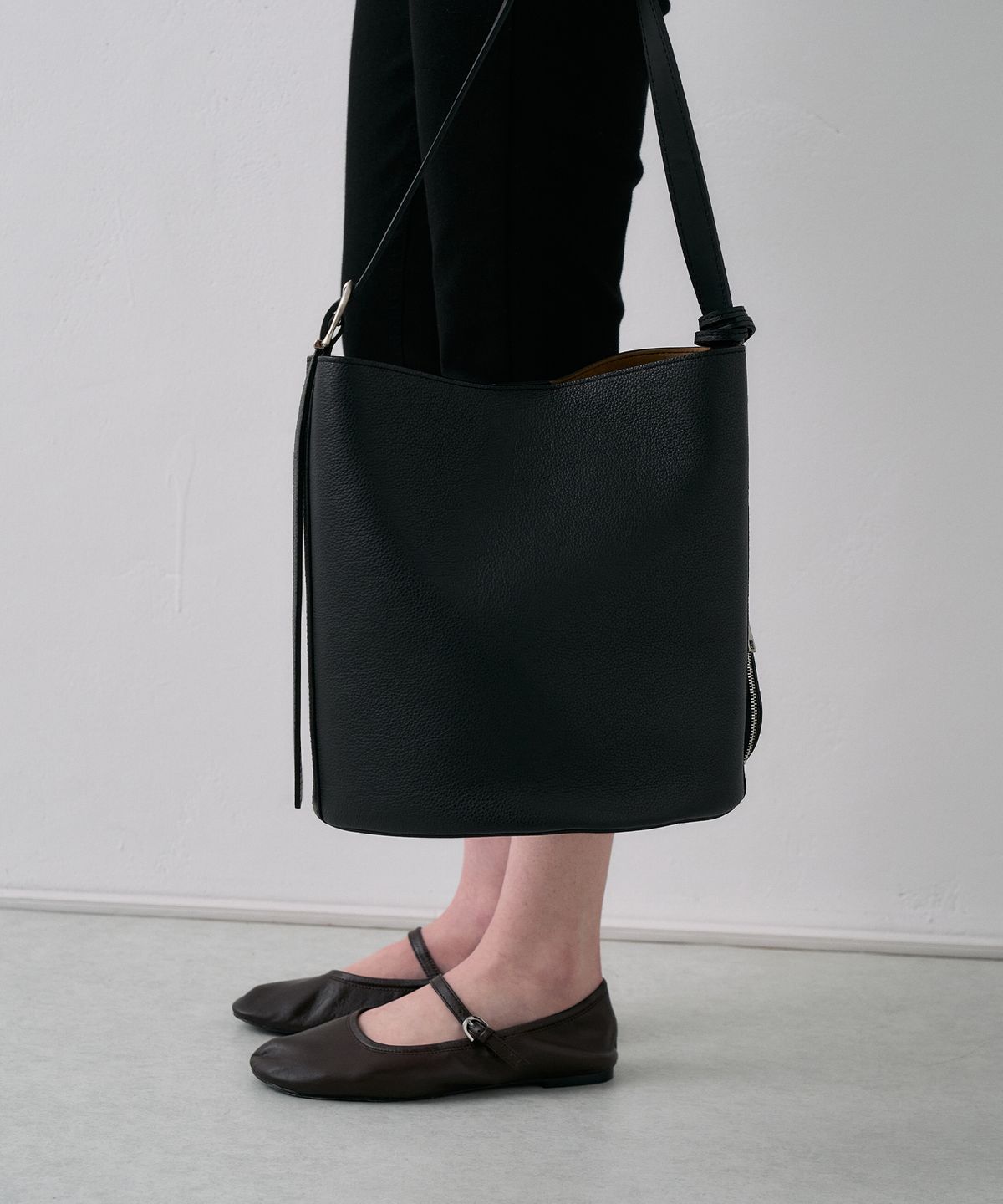 라메레이(LAMEREI) Italian Leather Bucket Bag[LMBESPBA904]-2color