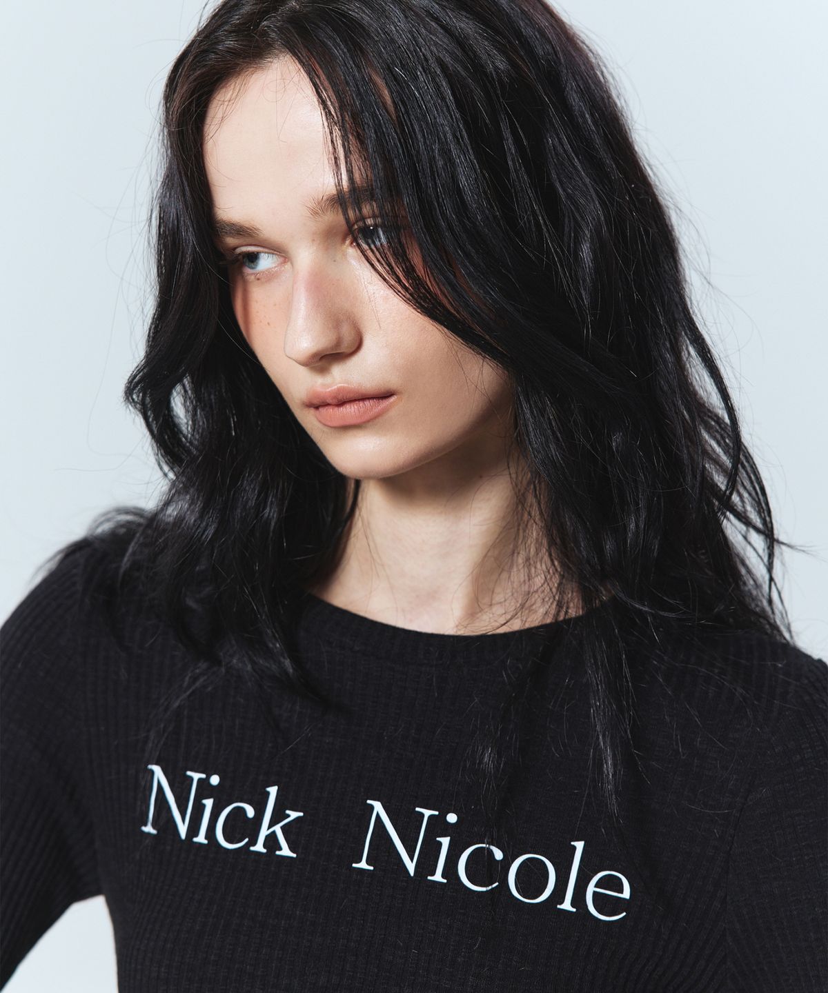 닉앤니콜(NICK&NICOLE) OBLIQUE LINE LONG SLEEVE TOP_BLACK