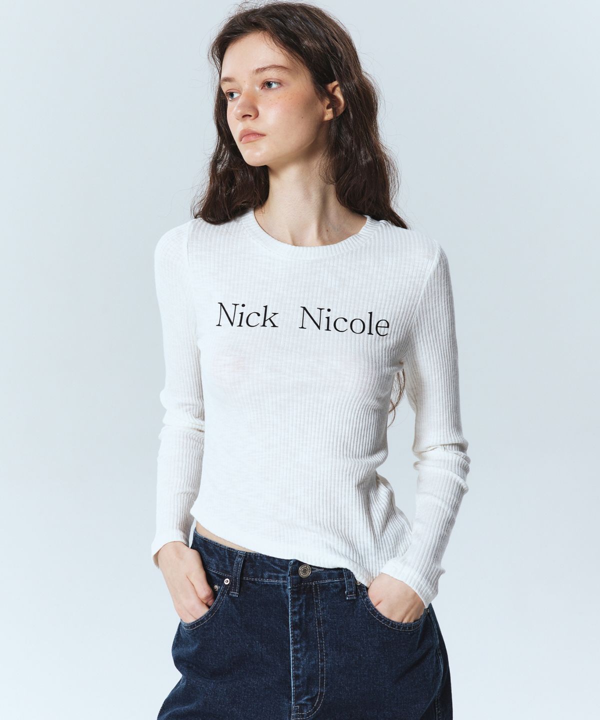 닉앤니콜(NICK&NICOLE) OBLIQUE LINE LONG SLEEVE TOP_IVORY