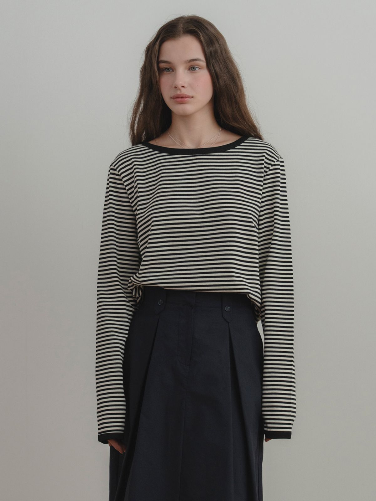 더미튼(THEMITTEN) Cookie stripe t-shirt (black)
