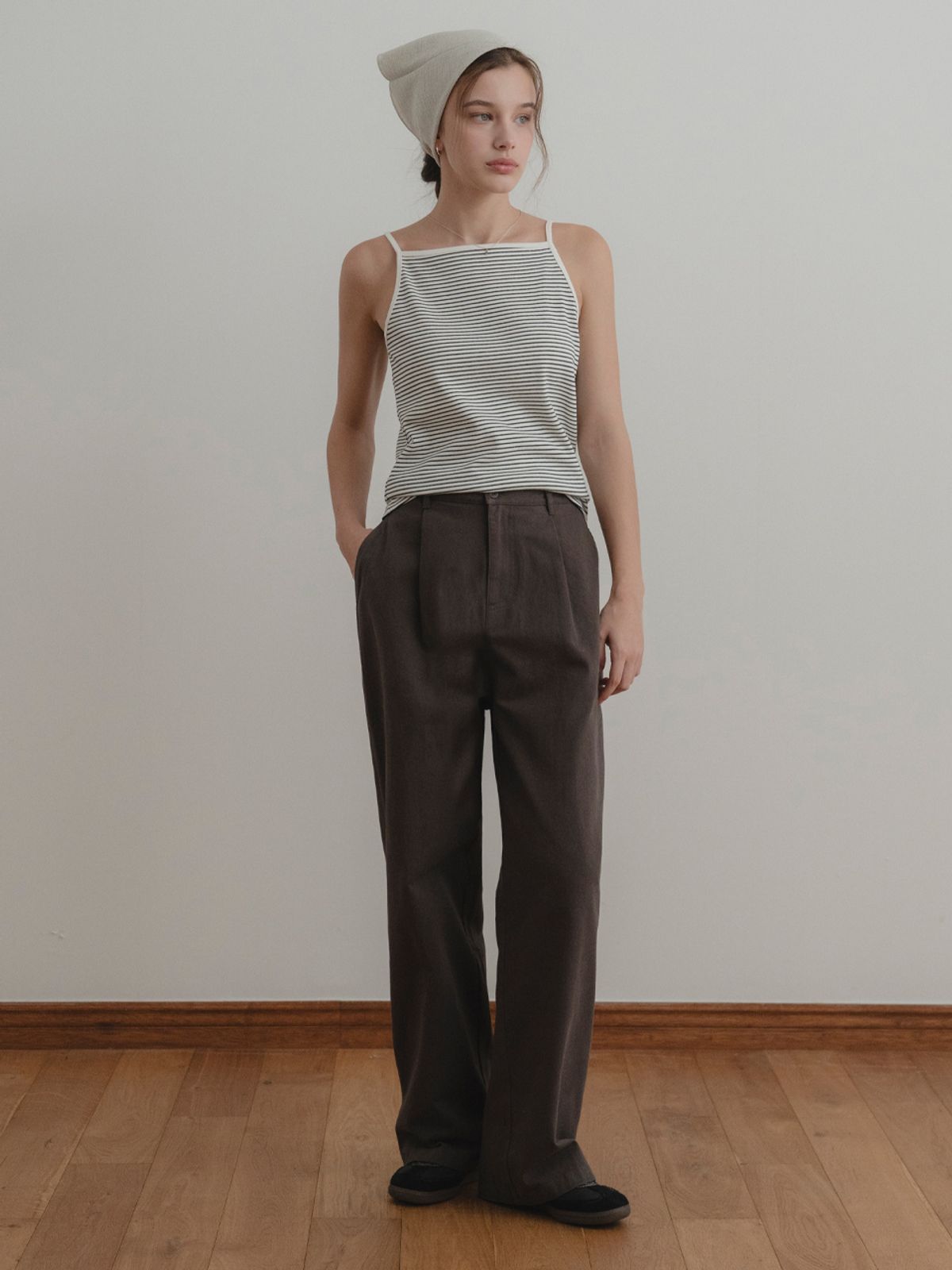 더미튼(THEMITTEN) Slug cotton pants (bark)