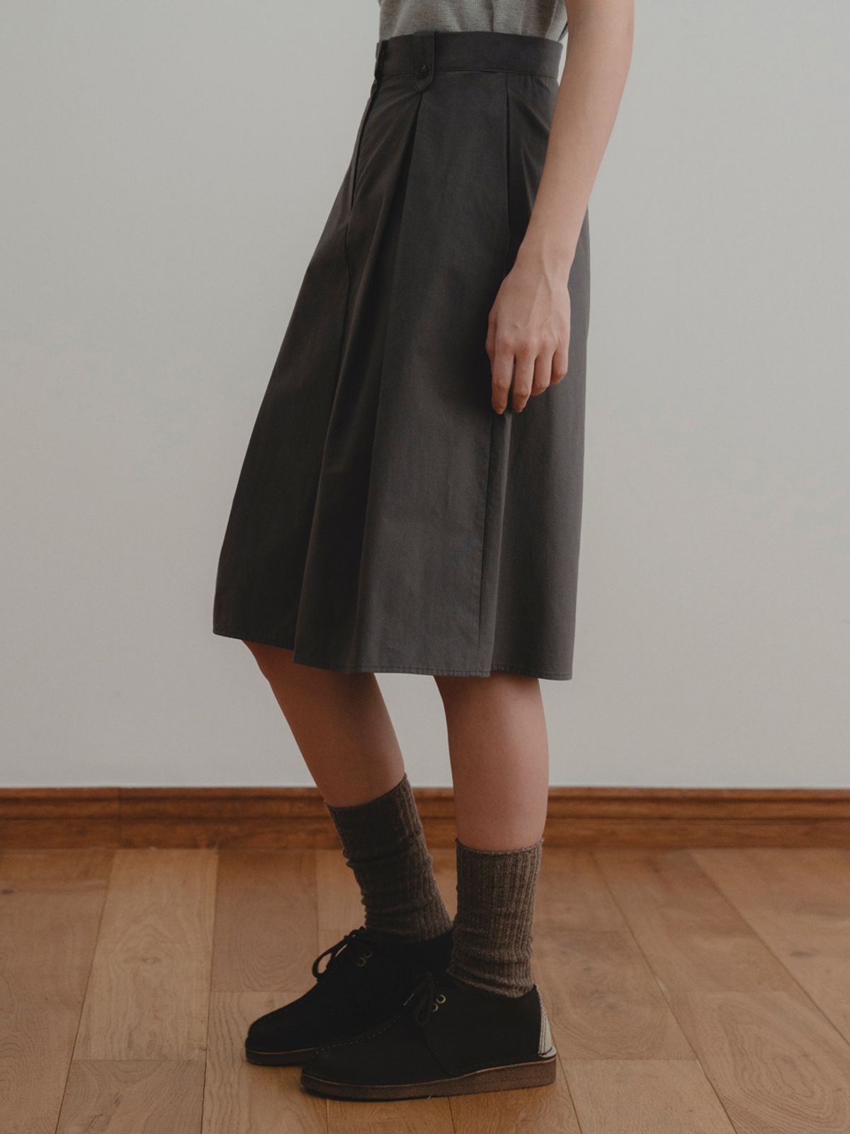 더미튼(THEMITTEN) Peanut midi skirt (bark)