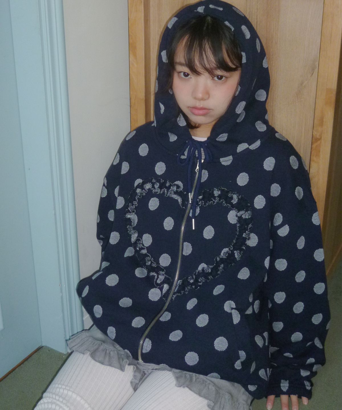 펀프롬펀(FUNFROMFUN) FRILL HEART HOODIE, DOT NAVY