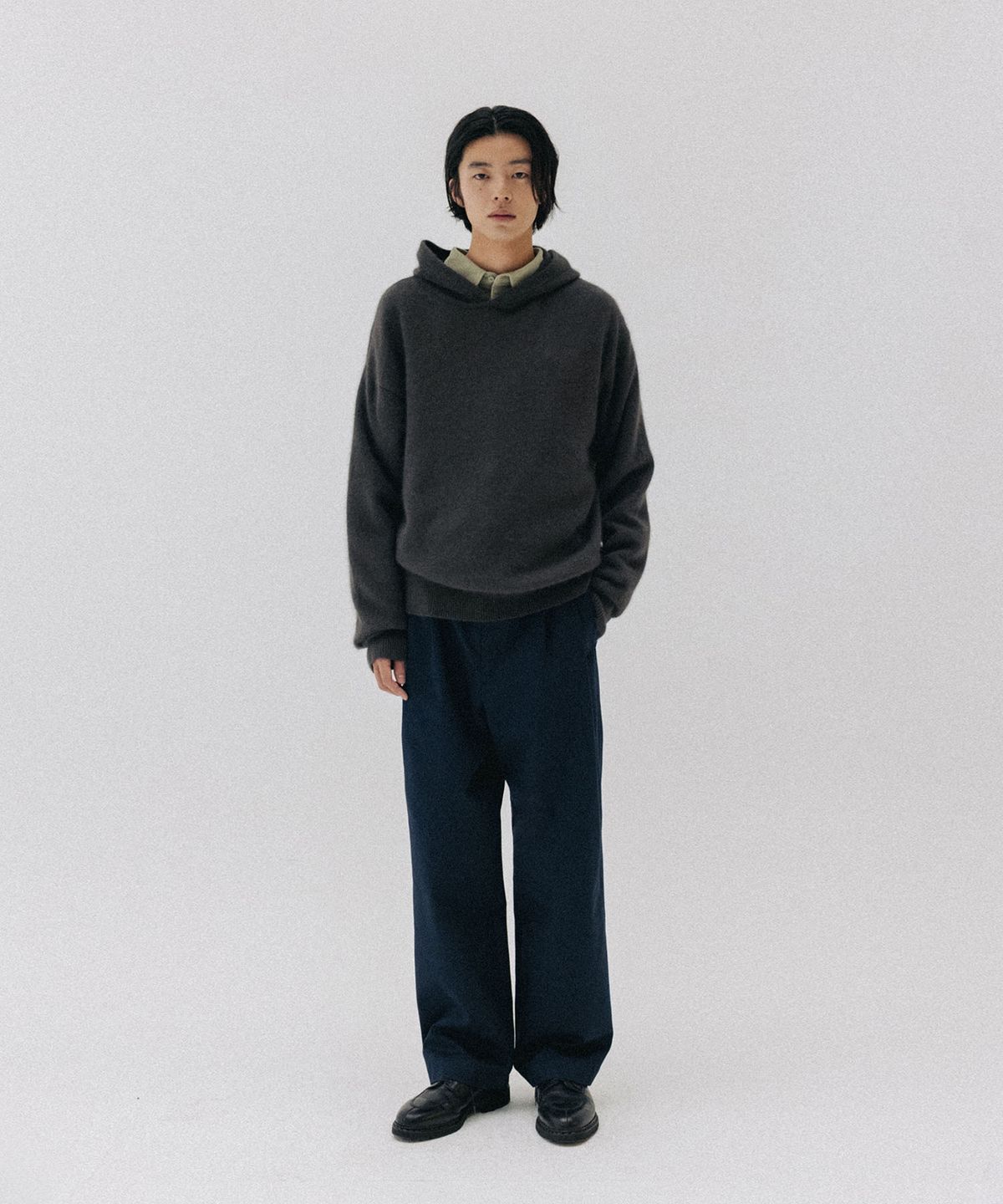 블랭크룸(BLANKROOM) 필드데이 치노스_NAVY