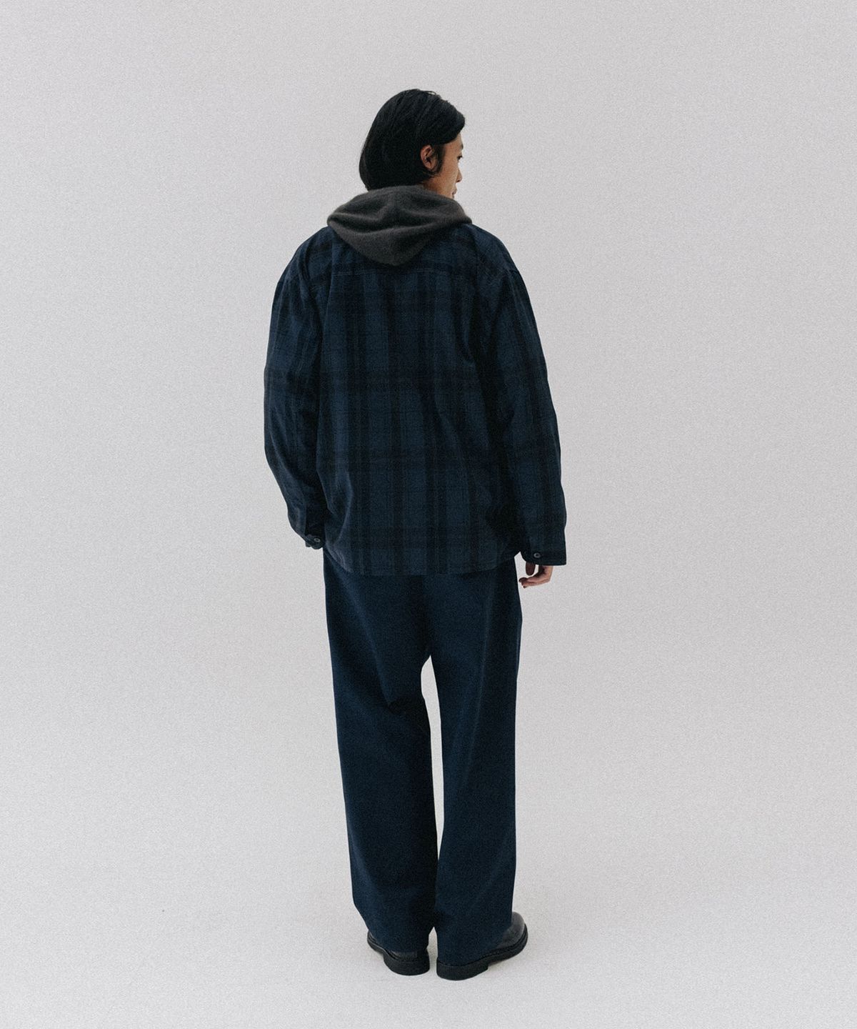 블랭크룸(BLANKROOM) 필드데이 치노스_NAVY
