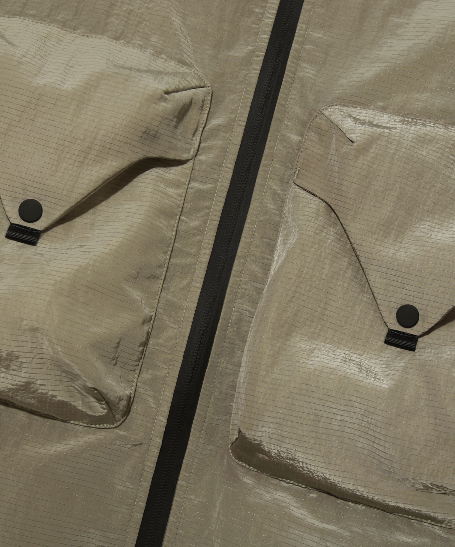 MUSINSA公式 | TRILLION Big Pocket Metal Nylon Hooded Zip-Up