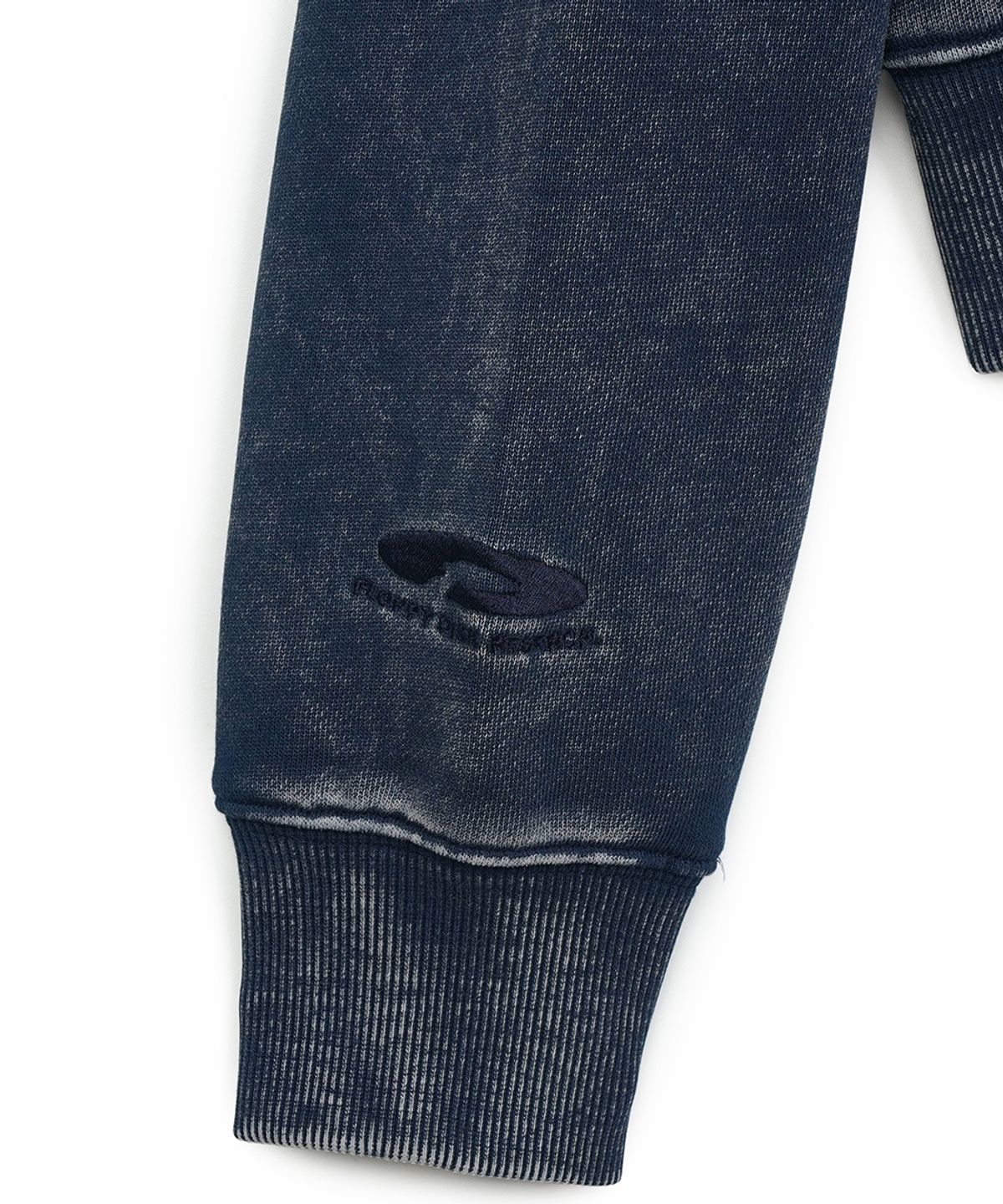 이예(YIYAE) Marvle Washed Signet Hoodie Navy