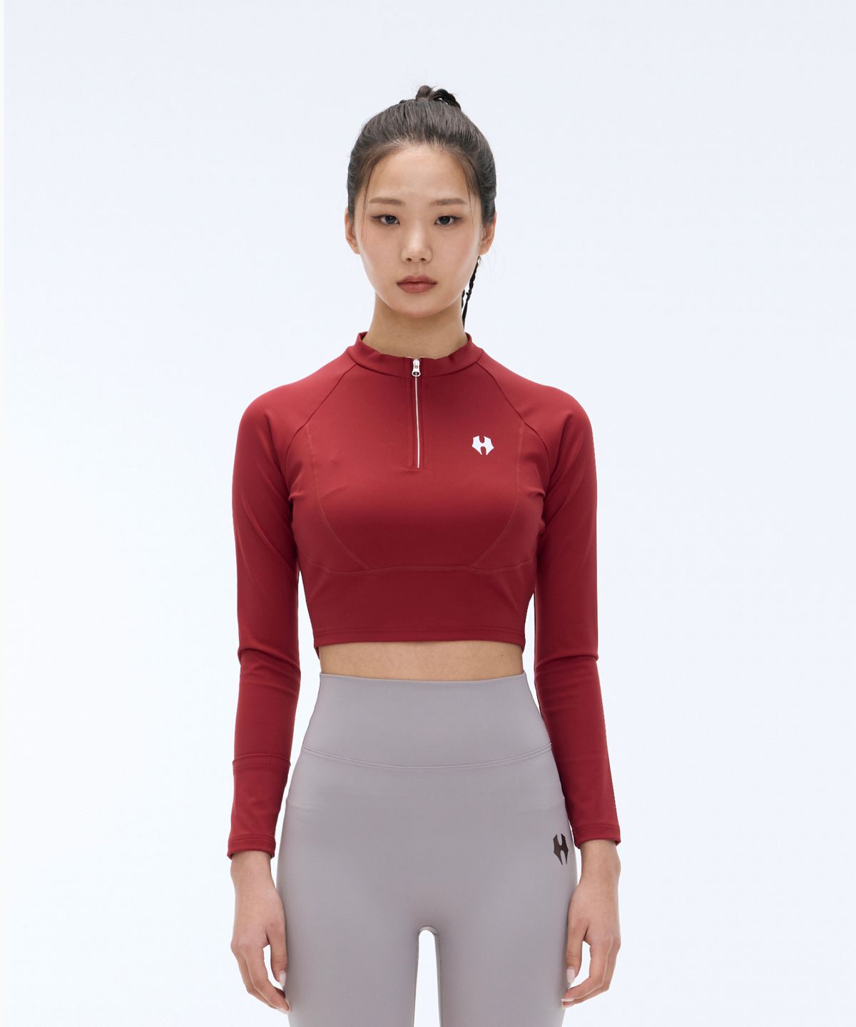 허그본(HUGVONE) 코어 크롭 하프집업 롱슬리브 3컬러