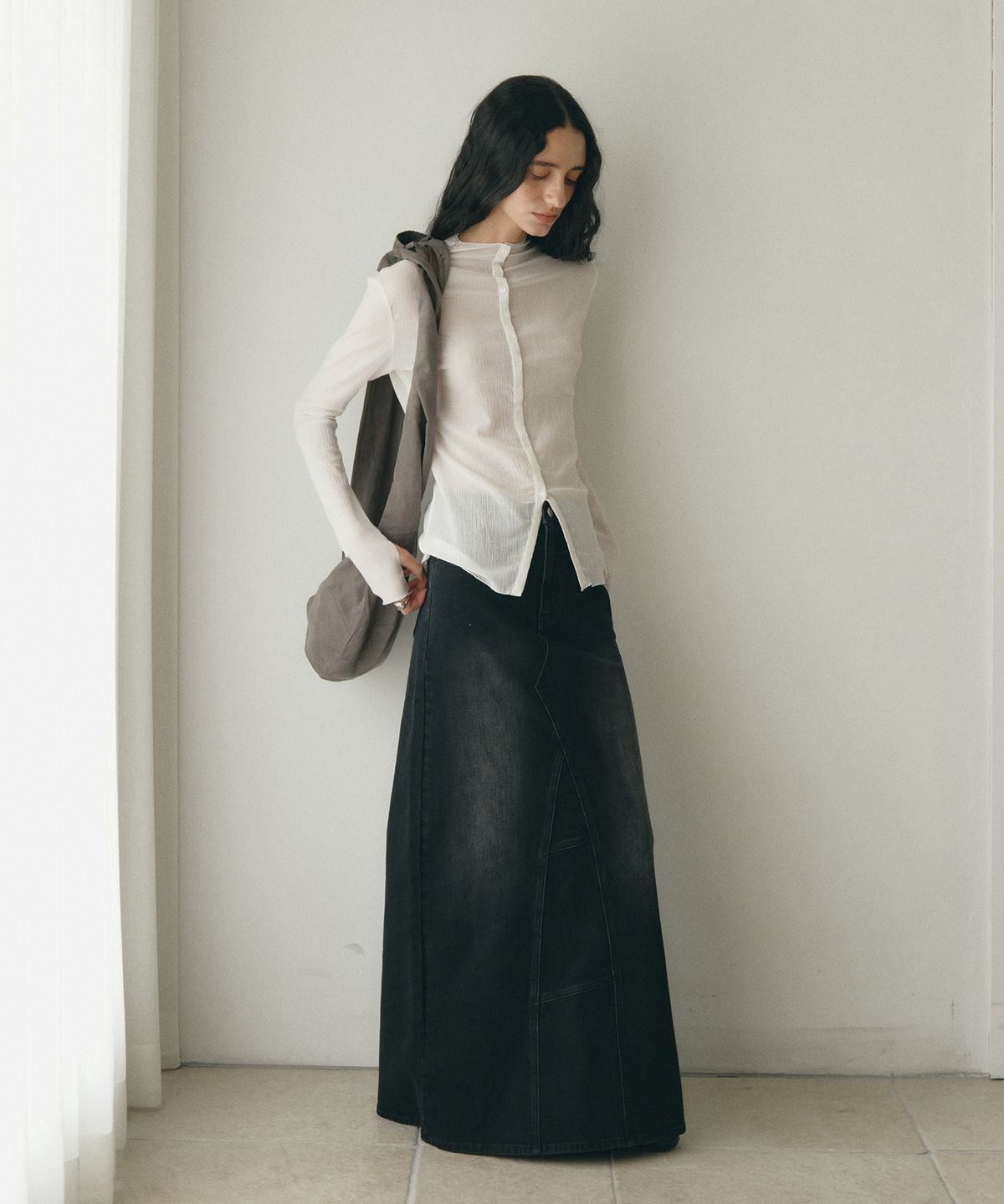 로우타이드(LOW TIDE) WASHED MAXI DENIM SKIRT [BLACK]