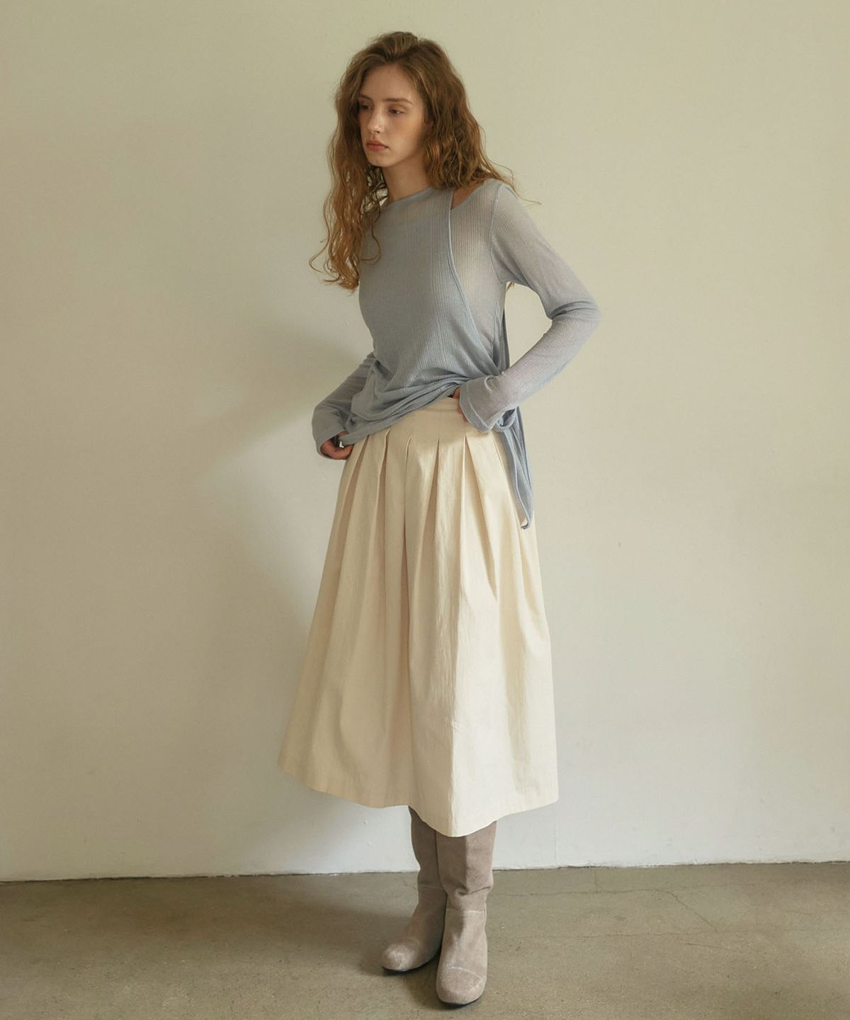 아우로(OURO) COTTON TUCK SKIRT  [ CREAM ]
