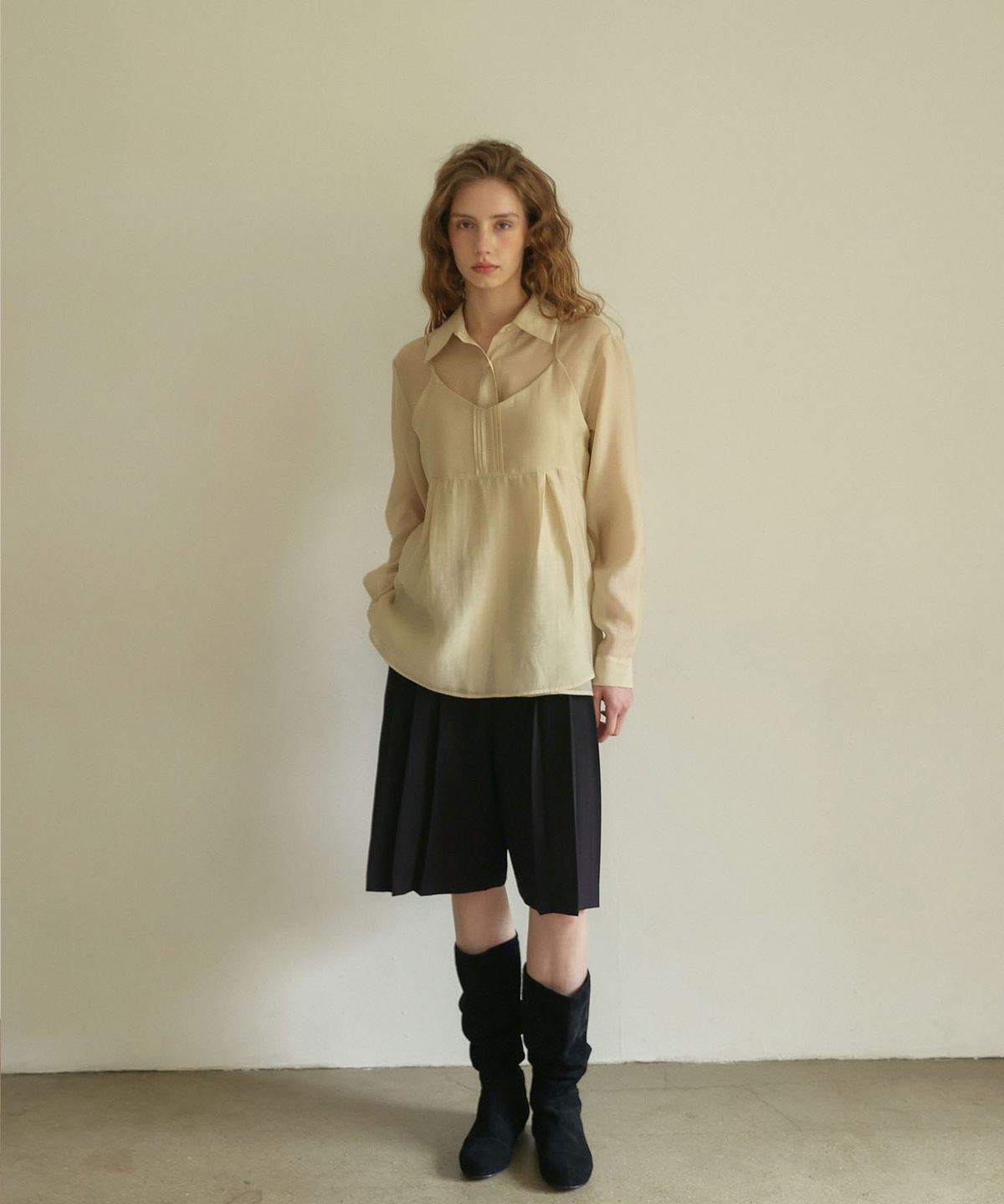아우로(OURO) PLEATS BERMUDA PANTS  [ BLACK ]