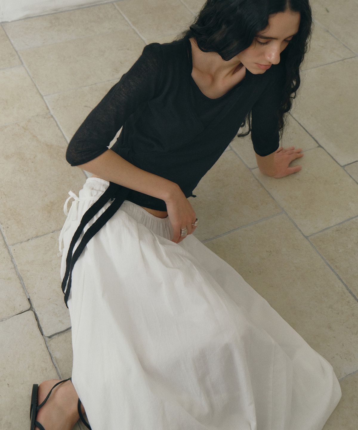 로우타이드(LOW TIDE) STRAP BALLOON SKIRT [WHITE]