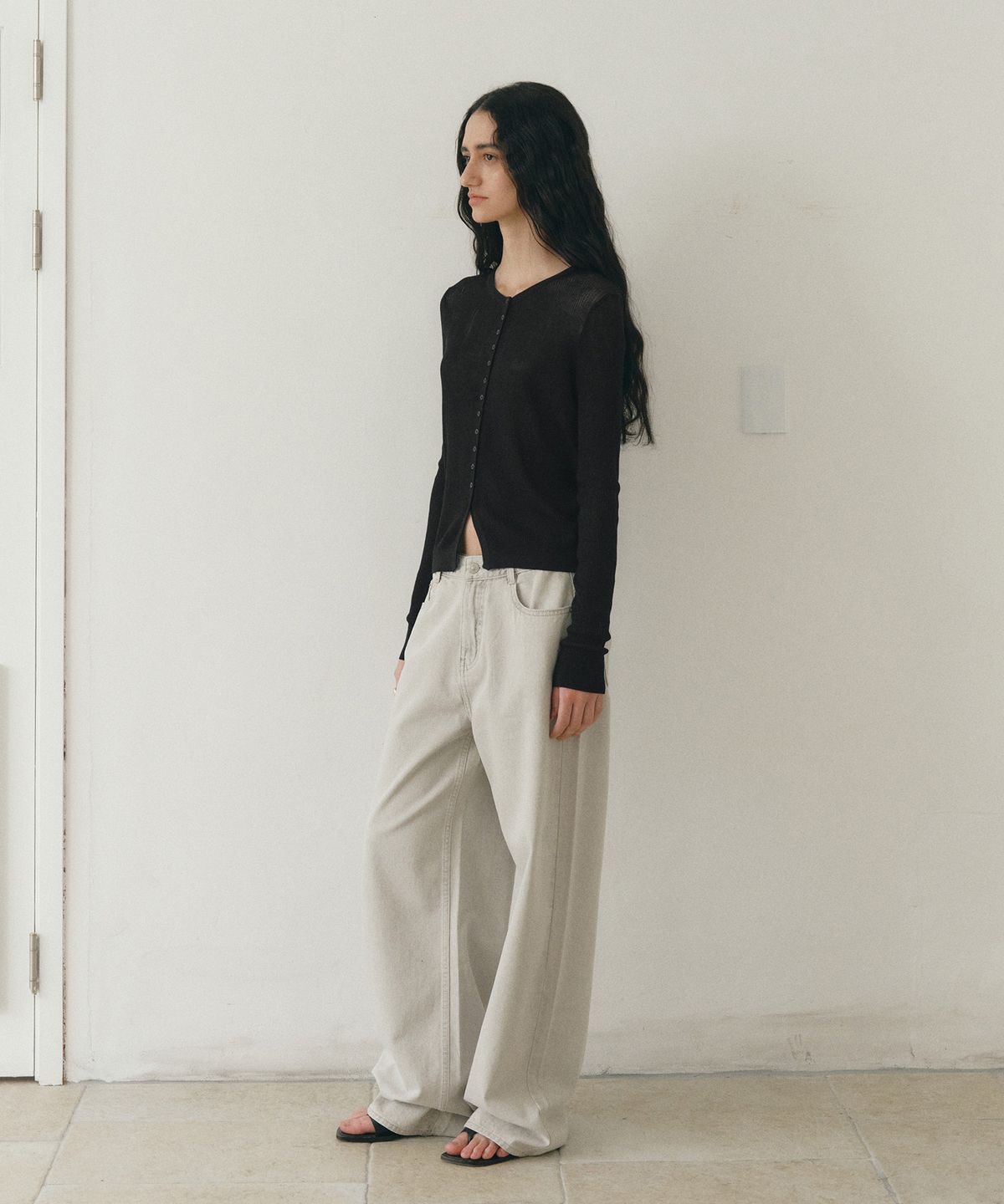 로우타이드(LOW TIDE) RIBBED BUTTON CARDIGAN [BLACK]