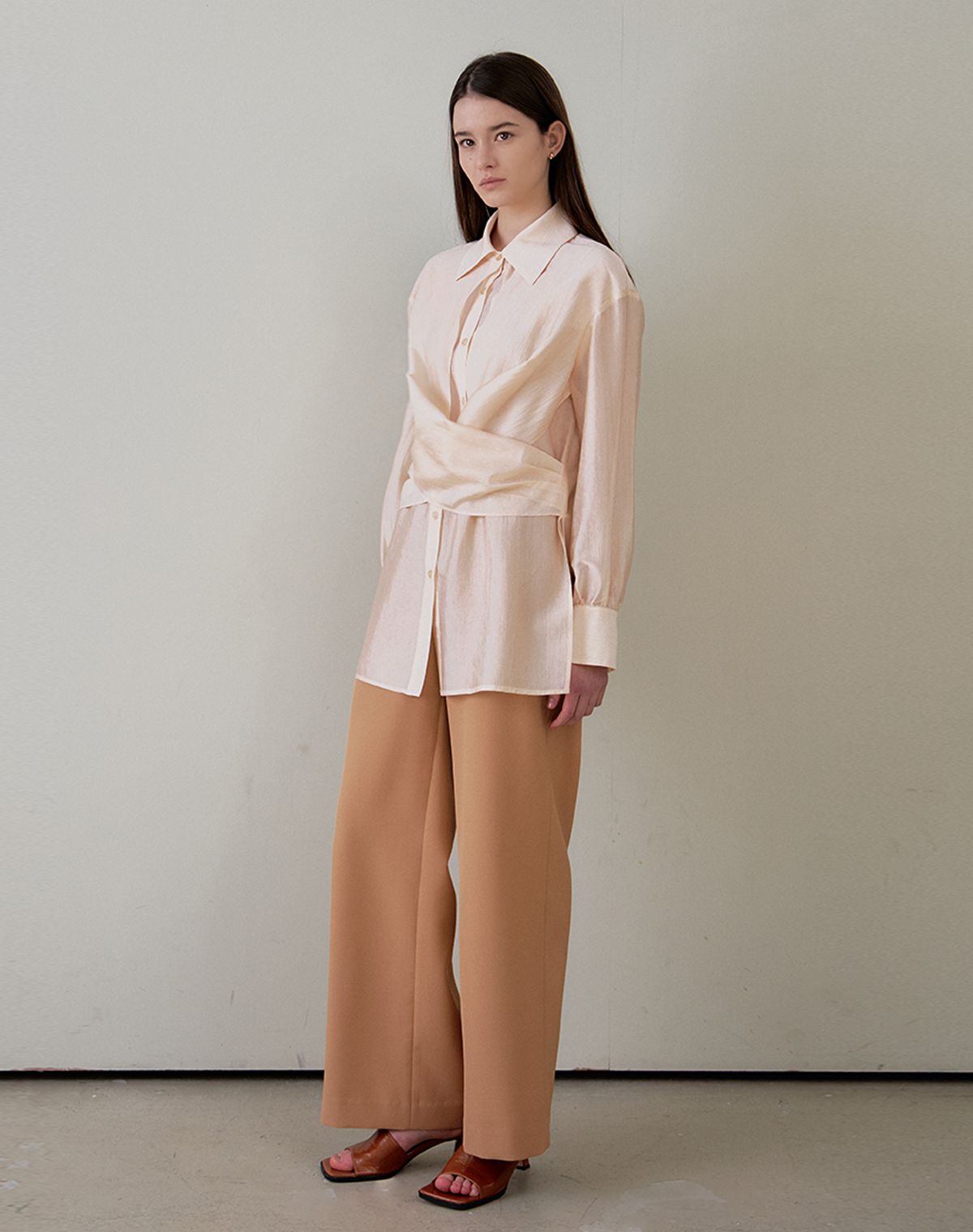 지에마르(GIEMAR) X BLOUSE PEACH 엑스 블라우스 피치